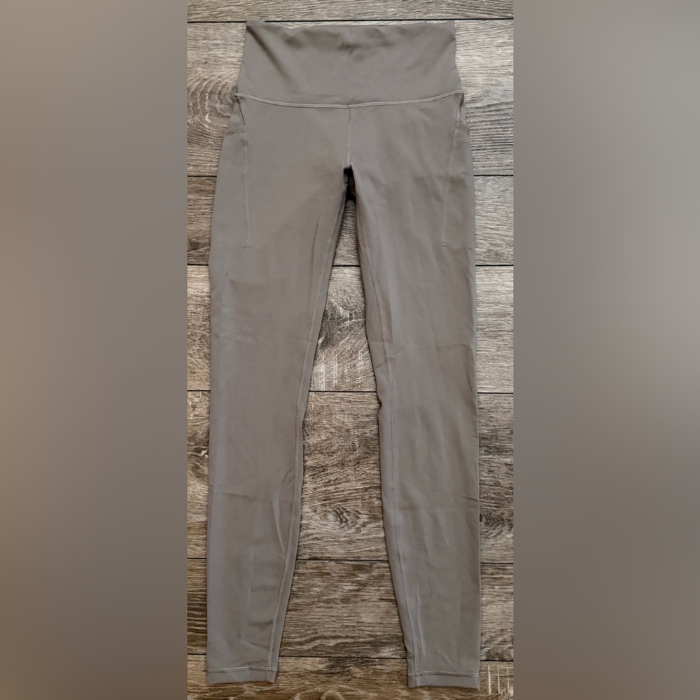 Lululemon Wunder Train High-Rise Tight with Pockets 28” - Picture 2 of 5